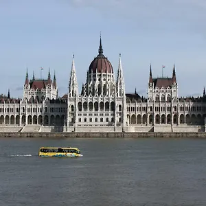 Design In The Center With Ac Apartment Budapest